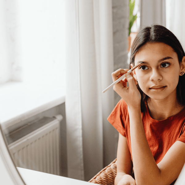 How to Make Eyebrows Thicker and Fuller Naturally